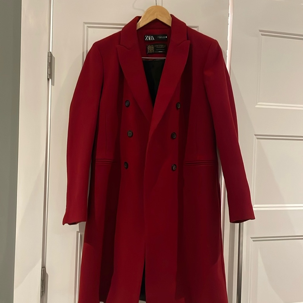 Amazing women’s deep red wool Zara coat
